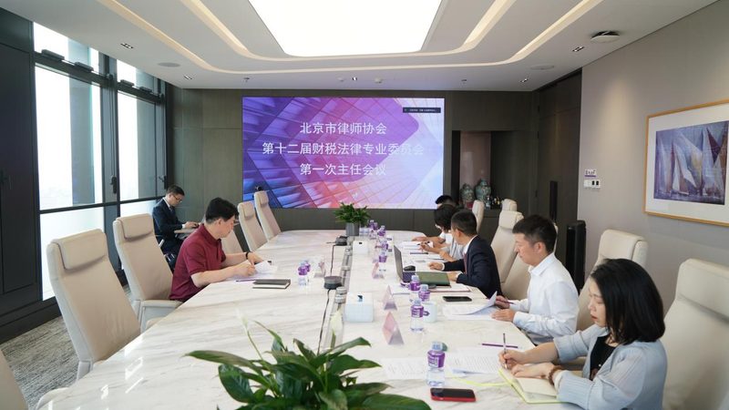在签订合同前，双方应就保密条款进行充分协商。保密条款应包括但不限于以下内容：